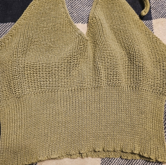 Shein Womens Cropped Green Deep V Neck Halter Top With Faux Buttons Size Large - Picture 2 of 8